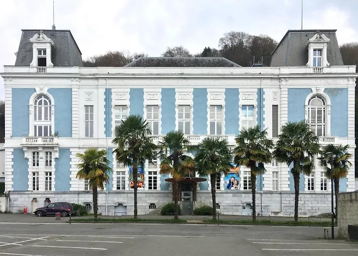 Pyrene Holidays - La Fontaine - Locations Voyage Et Cure Thermale A De Bigorre 아파트 바네르드비고르