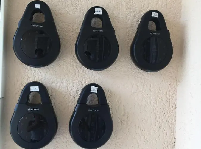 Pyrene Holidays - La Fontaine - Locations Voyage Et Cure Thermale A De Bigorre * 바네르드비고르